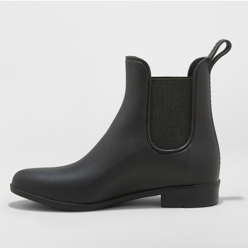 SALE! ❌ Chelsea Waterproof Boots 🚿